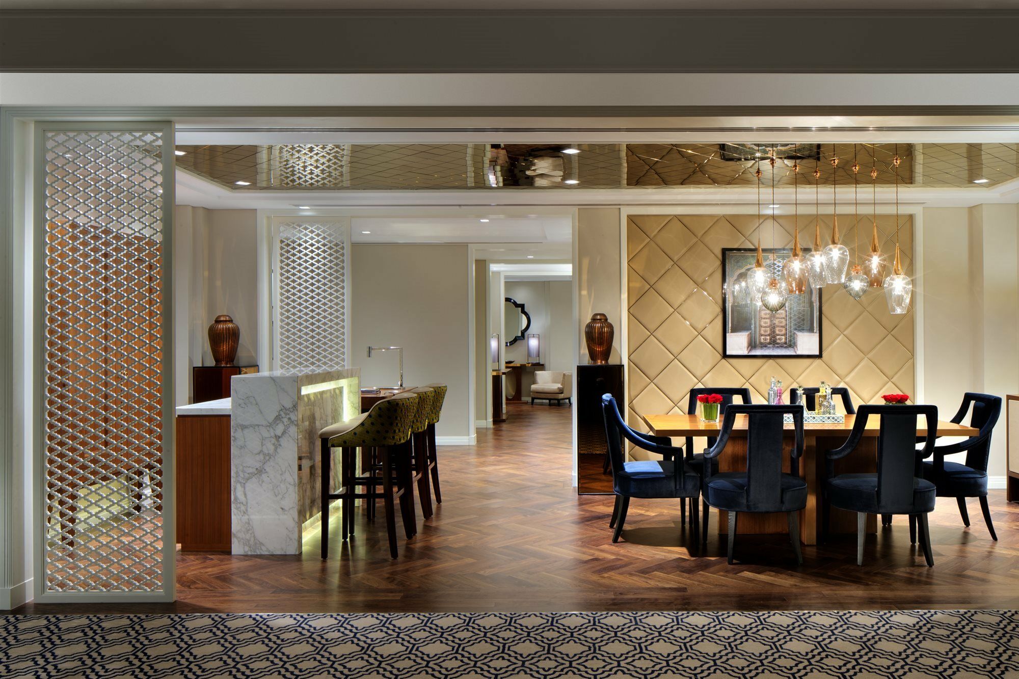 Hotel Taj